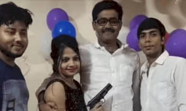 बिहार:बर्थडे पार्टी में पहुंचे सब इंस्पेक्टर ने बिजनेसमैन की बेटी को दे दिया सर्विस रिवॉल्वर, फोटो वायरल