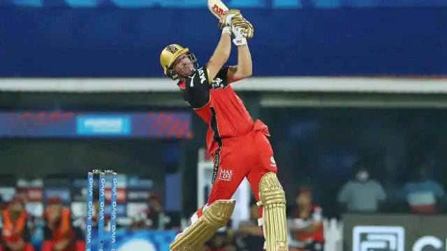 IPL 2021:बेंगलुरू ने मुंबई को दो विकेट से हराया,डिविलियर्स की तूफानी पारी