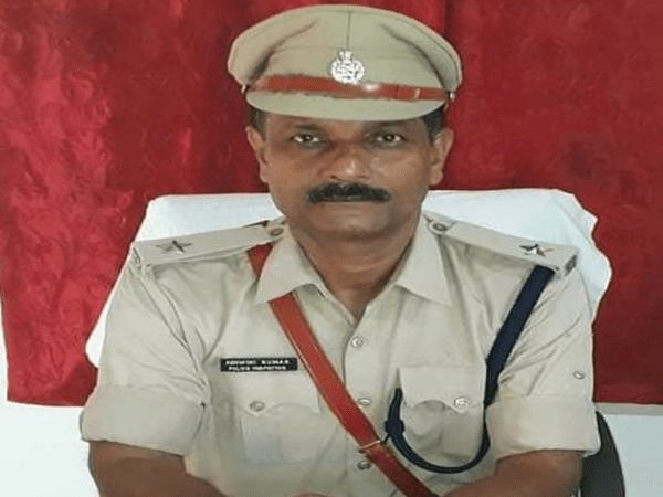 बिहार: किशनगंज थानाध्यक्ष अश्विनी कुमार को पश्चिम बंगाल में भीड़ में अकेला छोड़ भागने वाले इंस्पेक्टर समेत सात पुलिसकर्मी सस्पेंड