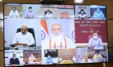 पीएम  नरेंद्र मोदी ने कई स्टेट के सीएम व डीसी से कोरोना पर की बात, सीएम हेमंत सोरेन भी रहे उपस्थित