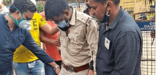 जमशेदपुर: एसीबी ने जादूगोड़ा पुलिस स्टेशन के सब इंस्पेक्टर को सात हजार रुपये घूस लेते दबोचा
