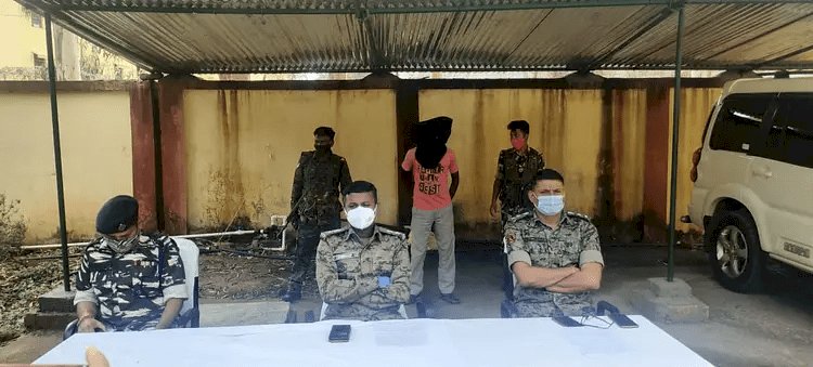 झारखंड: गुमला में एक लाख का इनामी भाकपा माओवादी एरिया कमांडर माधव भगत अरेस्ट