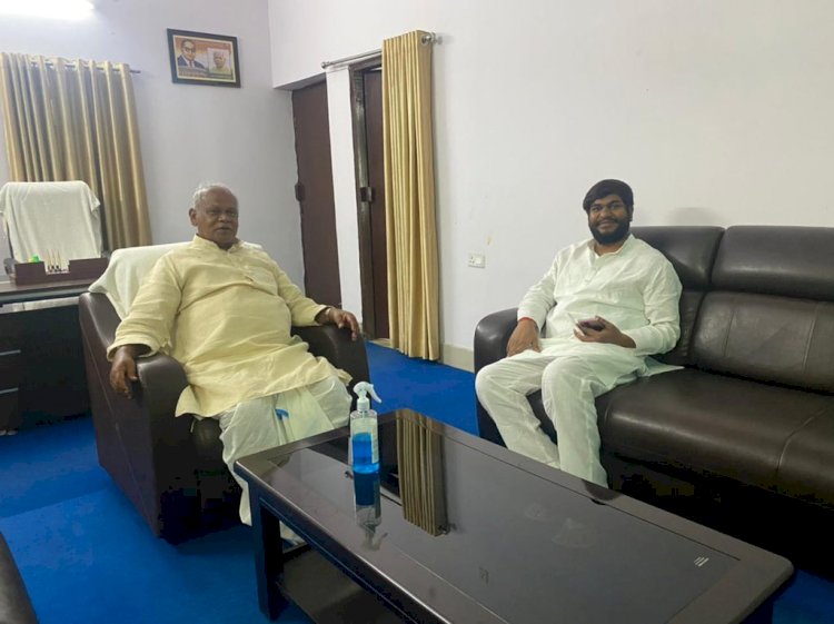 बिहार: अकेले में मिले एक्स सीएम जीतन राम मांझी और मिनिस्टर मुकेश सहनी, उड़ने लगी पॉलिटिकल चर्चा