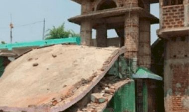 बिहार: बांका में मस्जिद के समीप बम विस्फोट, मदरसा भवन ध्वस्त, मौलवी की मौत, चार जख्मी