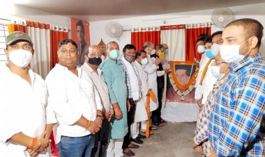 धनबाद: मजदूर नेता एसके राय की पुण्यतिथि मनायी गयी, कांग्रेसजनों ने दी श्रद्धांजलि 