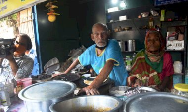 नई दिल्ली: हॉस्पीटल से घर लौटे बाबा का ढाबा  के मालिक, अब और कई यूट्यूबर्स पर लगाये गंभीर आरोप, पुलिस को बताया सुसाइड की कोशिश का कारण