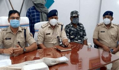 झारखंड: चतरा में ऑटोमैटिक इंसास रायफल के साथ TSPC कमांडर किशुन गंझू अरेस्ट, रांची-रामगढ़ व पलामू पुलिस का था वांटेंड