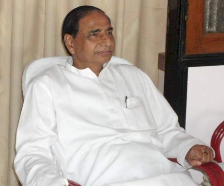 धनबाद जिला कांग्रेस प्रसिडेंट ब्रजेंद्र प्रसाद सिंह की तबीयत बिगड़ी, असर्फी हॉस्पीटल में एडमिट कराया गया