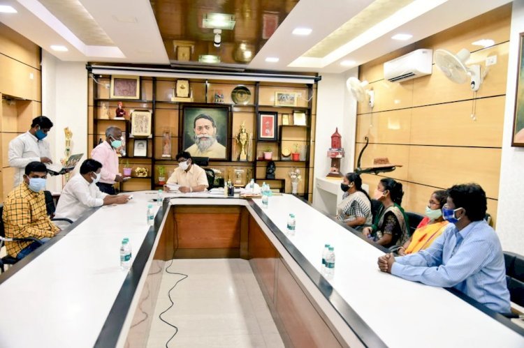 झारखंड: साहिबगंज महिला थाना प्रभारी रूपा तिर्की मामला : सीएम ने परिजनों को किया आश्वस्त, कहा- हर हाल में मिलेगा न्याय