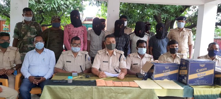 दुमका: 80 लाख की शराब जब्त, यूपी के पांच अरेस्ट, चंडीगढ़ से बिहार में की गयी तस्करी का भंड़ाफोड़