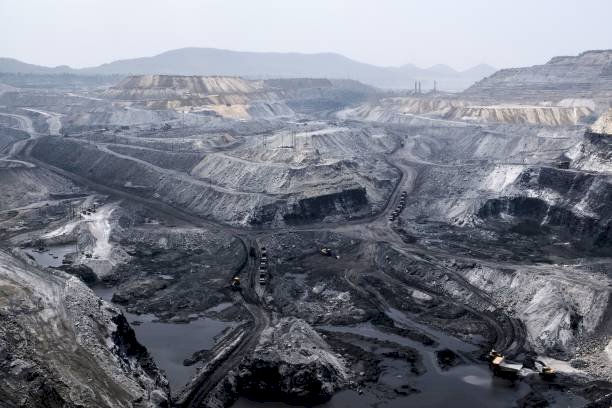 झारखंड: कोयलांचल धनबाद में क्यों बनता है गोफ? पता लगाएंगे IIT ISM के एक्सपर्ट्स