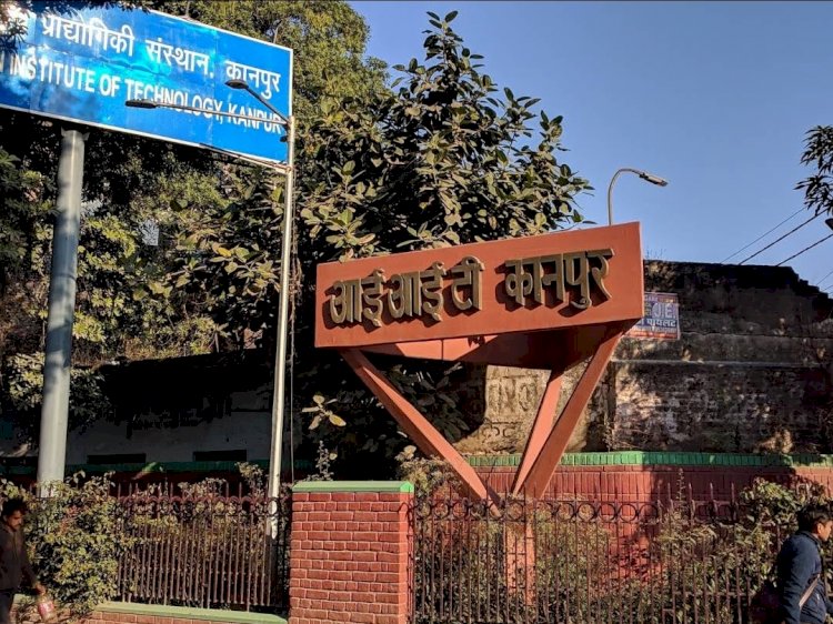 IIT कानपुर ने चेताया, सितंबर-अक्टूबर के आसपास आ सकती है कोरोना की थर्ड वेव