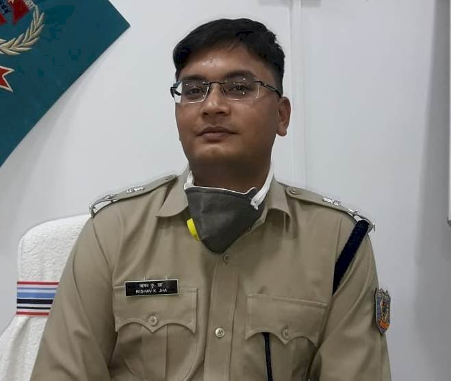 झारखंड: पुलिस हेडक्वार्टर ने कहा था अनुशासनात्मक कार्रवाई करने को, दर्क करा दी FIR, चतरा एसपी को शोकॉज