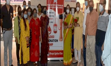 धनबाद : IIT ISM में ब्लड डोनेशन कैंप, दीप्ति लेडीज क्लब की महिलाओे ने लिया भाग,डायरेक्टर की वाइफ ने भी दिया ब्लड