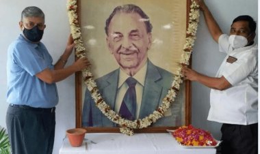 धनबाद: टाटा स्टील झरिया डिवीजन ने भारत रत्न जेआरडी टाटा की जयंती मनाई, दिव्यांगों को दिया बैसाखी बांटा