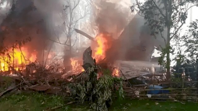 फिलीपींस में आर्मी का विमान C-130 क्रैश, 17 जवानों की मौत