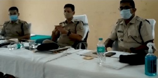 धनबाद: क्राइम मीटिंग में क्राइम कंट्रोल व पुलिस पब्लिक संबंध मजबूत करने पर जोड़, बैंक मोड़ थानेदार को नही मिल पायी शाबाशी