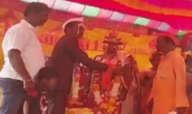 कर्नाटक: मुस्लिम व्यक्ति ने 10 सालों तक अनाथ हिंदु बच्ची को पाला, अब हिंदू लड़के से शादी कराई