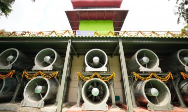 नई दिल्ली: कनाट प्लेस में लगा देश का पहला स्माग टावर, सीएम अरविंद केजरीवाल ने किया उद्घाटन