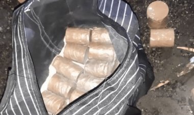 कोलकाता से गया जा रही महारानी बस से बमों का जखीरा बरामद,दो कस्टडी में, आर्मी इंटेलिजेंस की सूचना पर कार्रवाई