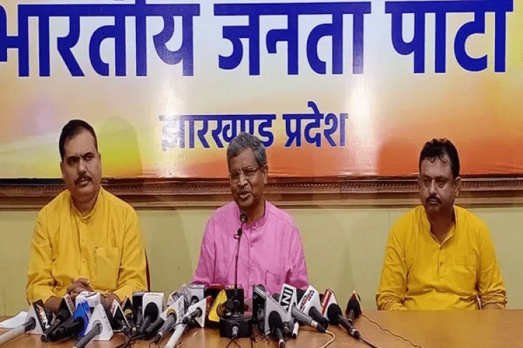 सुनील तिवारी को फंसाया जा रहा है,सीबीआई या हाईकोर्ट के सिटिंग जज से हो जांच: बाबूलाल 