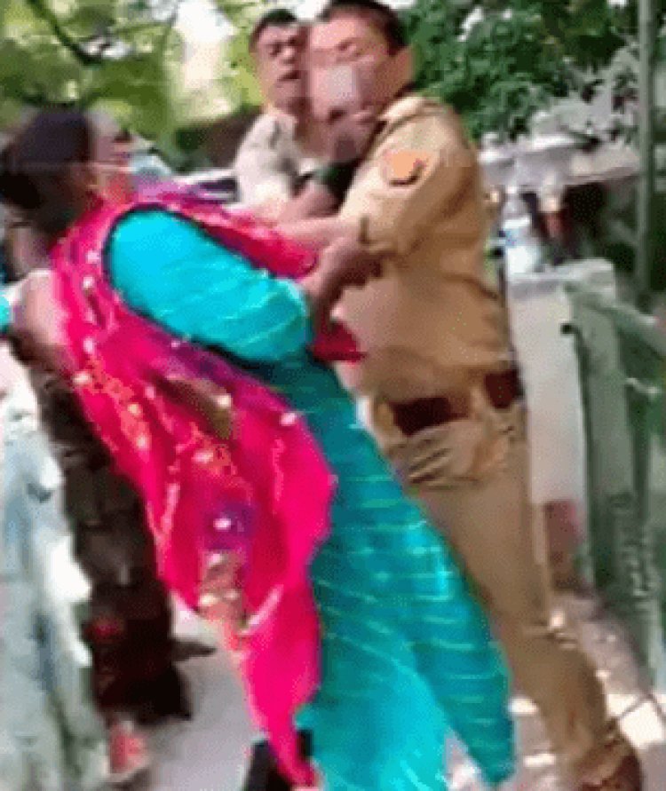 उत्तर प्रदेश: झांसी में कंपलेन लेकर पहुंची महिला को सब इंस्पेक्टर ने जड़ा थप्पड़, पुलिस स्टेशन में की अभद्रता, सस्पेंड