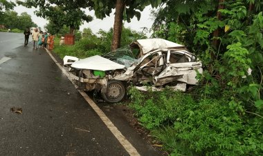 रामगढ़ : गोला में कार व ट्रक के बीच सीधी टक्कर, हिंदुस्तान लिवर कंपनी के दो मार्केटिंग मैनेजर की मौत