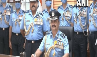 एयर चीफ मार्शल वीआर चौधरी ने एयरफोर्स चीफ का पदभार संभाला, आरकेएस भदौरिया की जगह ली