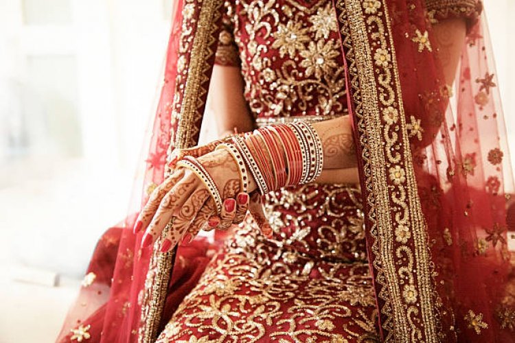 कर्नाटक: बेंगलुरु में एक दूल्हे के घर शादी करने के लिए पहुंची दो दुल्हन, टॉस से हुआ फैसला