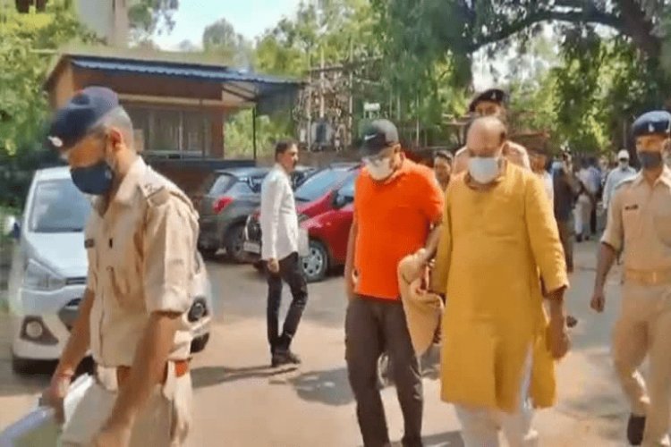 धनबाद: 5.37 करोड़ के इम्पोर्टेड कोकिंग कोल की हेराफेरी मामले में कोलकाता के बिजनसमैन हेमंत गोयल व अनिल अरेस्ट