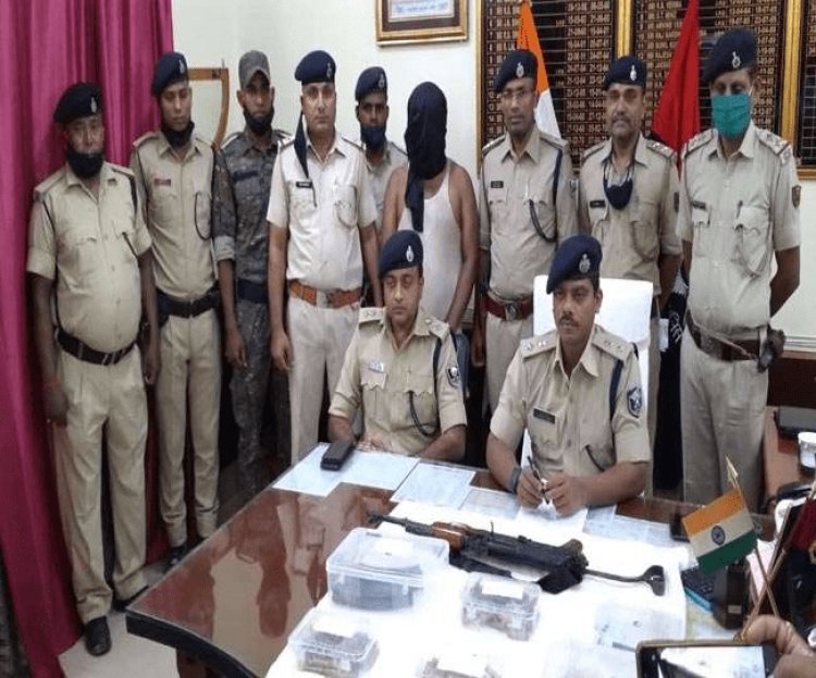 बिहार: बेगूसराय में में बरामद AK-47 और दो सौ कारतूस BJP एमएलए के रिश्तेदार की
