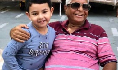 दिल्ली में काफी कूल दिखे लालू यादव, नाती के साथ फोटो हो रही है वायरल