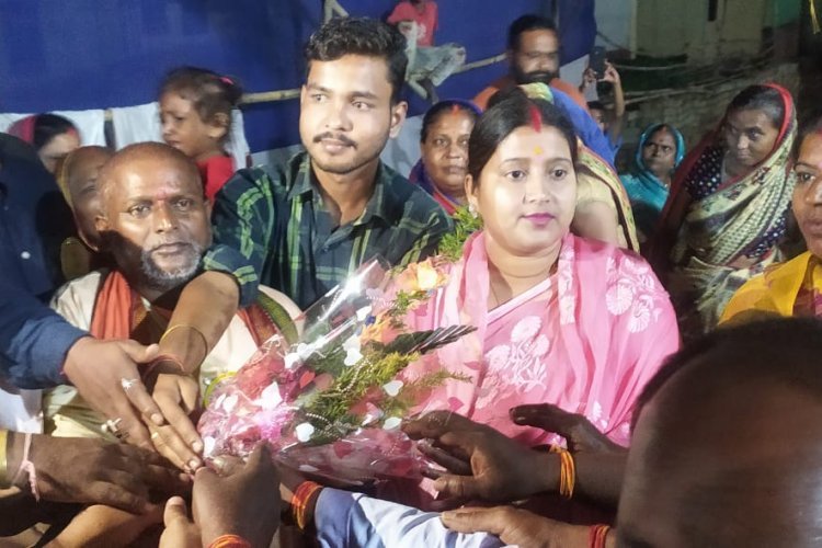 धनबाद: बेलगढ़िया फेज 3 में अखंड हरिकीर्तन में शामिल हुई रागिनी 