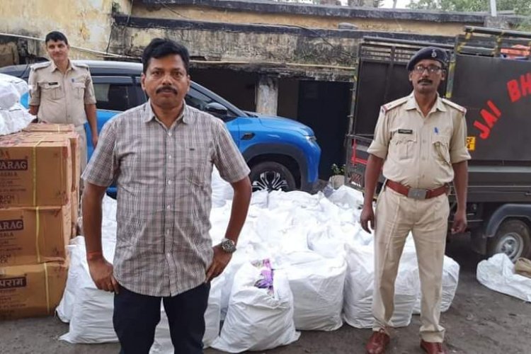 धनबाद: धनसार में पुलिस ने चार लाख रुपये का प्रतिबंधित पान मसाला किया बरामद, एक अरेस्ट