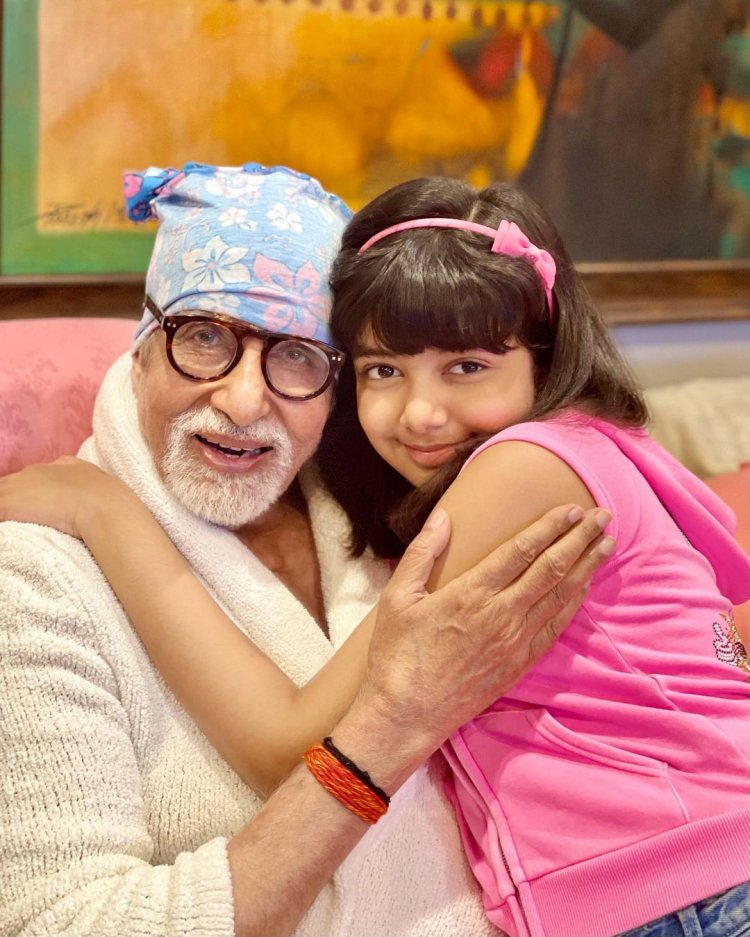 मुंबई: आराध्या ने गले लगाकर अपने दादा अमिताभ बच्चन को किया बर्थडे विश, Photo वायरल