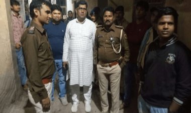 सीतामढ़ी:  कृष्णा स्वीट्स में फायरिंग, क्रिमिनलों ने सस्पेंड Si व दूसरे प्रत्यक्षदर्शी पर भी चलाई गोली