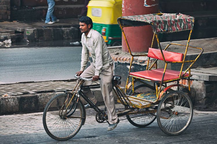 ओड़िसा: बुजुर्ग महिला ने रिक्शा चालक के नाम कर दी करोड़ों की संपत्ति