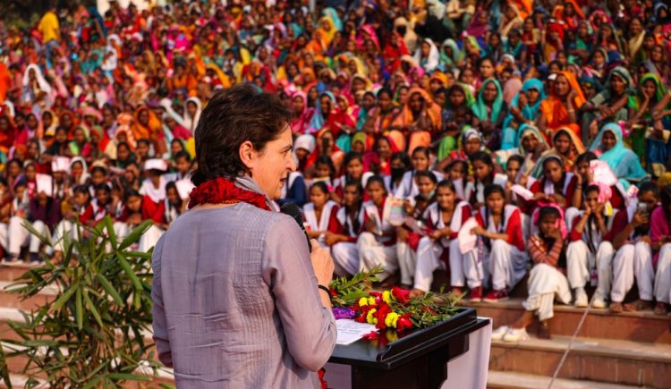 उत्तर प्रदेश: सुनो द्रोपदी शस्त्र उठा लो, अब गोविंद न आयेंगे, चित्रकूट में प्रियंका गांधी का शक्ति संवाद