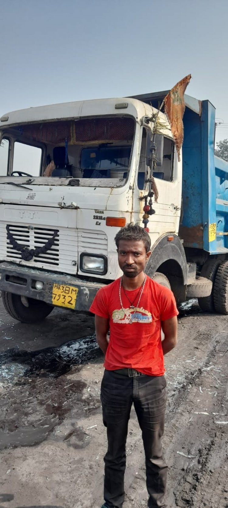 धनबाद: आर्म्स  से लैश बदमाशों ने दिनदहाड़े चांदमारी रोड  में की हवाई फायरिग, दहशत