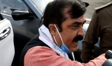 बिहार: विधानसभा कैंपस में पुलिसकर्मियों ने जीवेश मिश्रा की गाड़ी रोकी,  हंगामा, रात को DM व SSP मिनिस्टर के घर पहुंचे