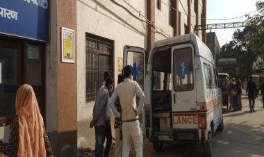 बिहार: बेतिया में दो बाइक की आमने-सामने टक्कर,चार युवकों की मौत