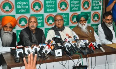 नई दिल्ली: 14 महीने बाद खत्म हुआ किसान आंदोलन, 11 दिसंबर से शुरू होगी घर वापसी, उखड़ने लगे टेंट