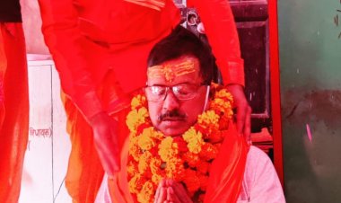 दुमका: जरमुंडी में पुलिस इंस्पेक्टर नवल किशोर सिंह को पंडा धर्मरक्षिणी सभा ने किया सम्मानित,शांति समिति द्वारा विदाई 