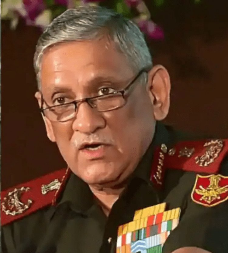 आर्मी हेलीकॉप्टर एमआई-17 वी5 क्रैश : CDS बिपिन रावत, उनकी पत्नी मधुलिका रावत समेत 13 लोगों की मौत