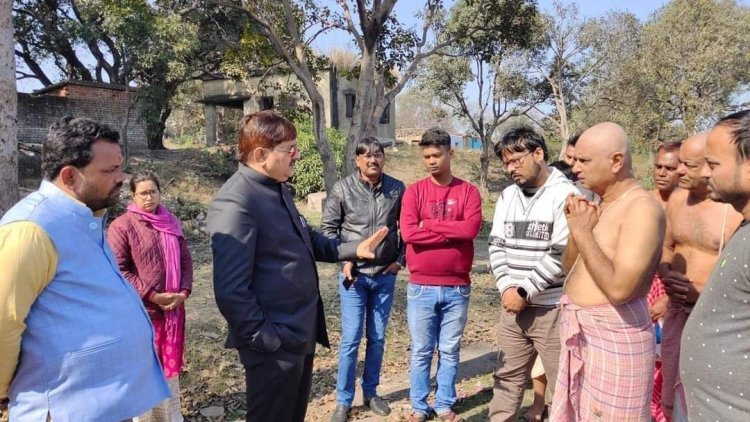 नेशनल शूटर कोनिका लायक के परिजनों से मिले धनबाद एमएलए राज सिन्हा, विधानसभा में उठायेंगे मौत का मामला