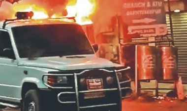 पटना:  बख्तियारपुर सीओ फोटो वायरल करने की धमकी देकर बनाता था शारीरिक संबंध, गर्लफ्रैंड ने कराई FIR