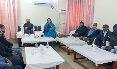 बीसीसीएल के स्वत्रंत निदेशक राजकुमार राय व शशि सिंह का दौरा,केशरगढ़-बेलियाटांड़ के ग्रामीणों के साथ की बैठक