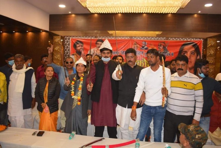 धनबाद: झरिया में फ्रेंड्स ऑफ आनन्द का जनाक्रोश सम्मेलन, MLA बेटे के साथ कोयलांचल पहुंची लवली आनंद