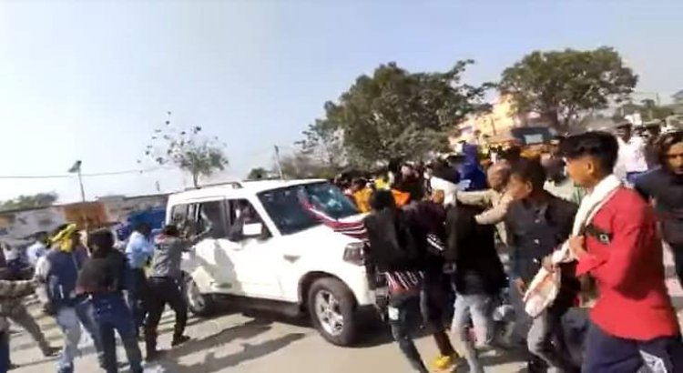 भोजपुरी और मगही विरोधी आंदोलनकारियों ने किया झारखंड बीजेपी के एक्स प्रसिडेंट रवींद्र राय पर जानलेवा हमला
