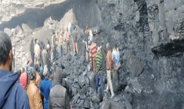 धनबाद: निरसा इलिगल कोल माइनिंग में आठ लोगों की मौत, कई के दबे होने की आशंका, अफरातफरी